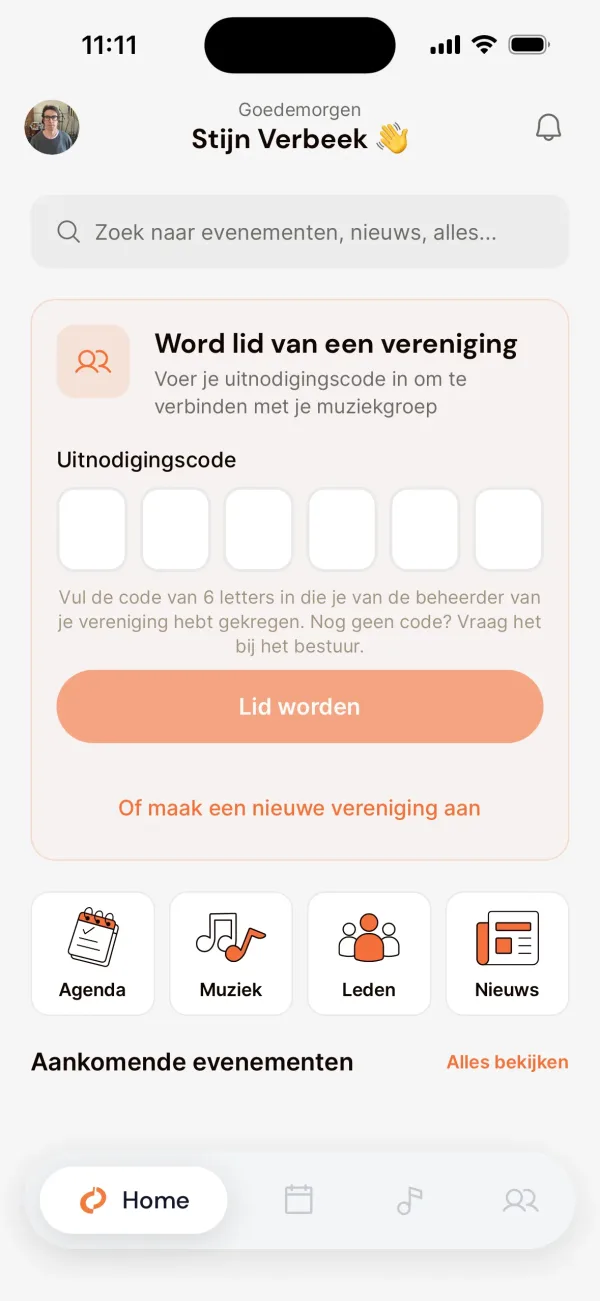 Scherm in de app waar een lid de uitnodigingscode van zes letters invult